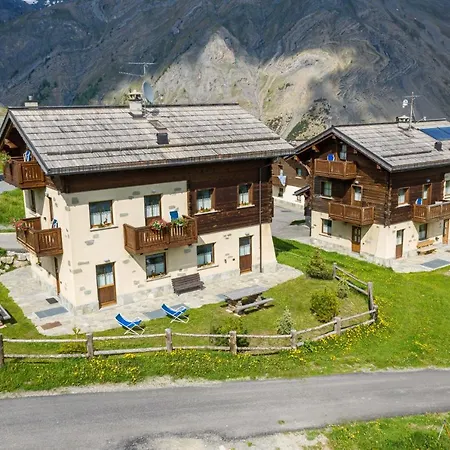 Li Daniela Apartament *
